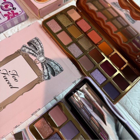 New Makeup Bundle TooFaced - Picture 3 of 10